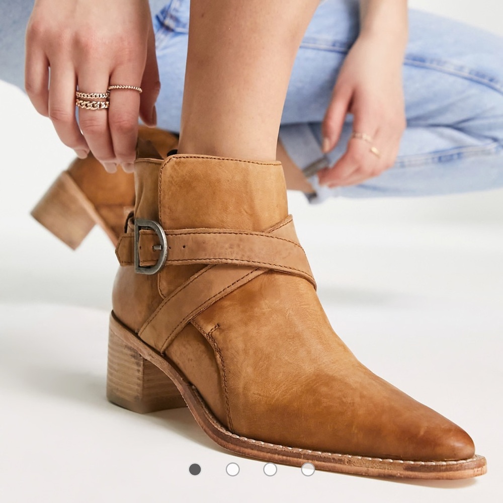 Asos‎ Free People back loop ankle boots with cross straps and buckle tan booties